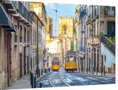 Tramwagons op lijn 28E in heuvelachtig Lissabon - Foto op Dibond - 60 x 40 cm