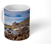 Mok - Een opvallende waterval in het IJslandse Nationaal park Þingvellir - 350 ML - Beker