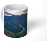 Mok - Panorama van de Afrikaanse kloof in Zuid-Afrika bij zonsopgang - 350 ML - Beker