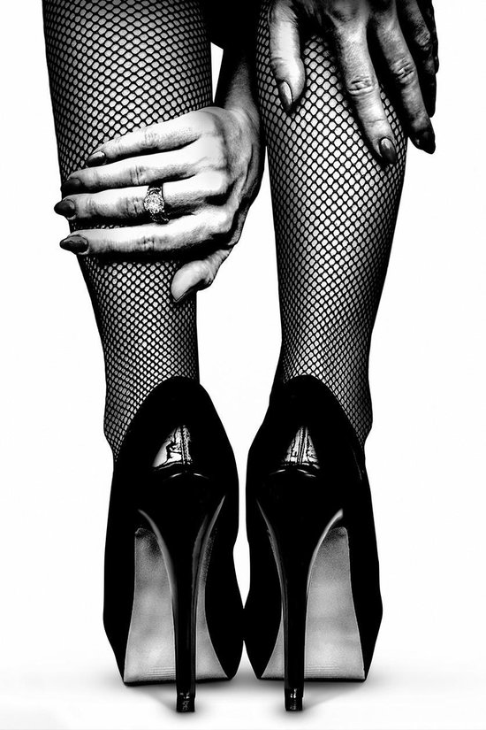 High heels on white - Fotokunst op Plexiglas - Incl. blind ophangsysteem en 5 jaar garantie