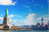 Panorama op het Vrijheidsbeeld en de skyline van New York - Foto op Tuinposter - 225 x 150 cm
