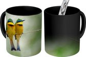 Magische Mok - Foto op Warmte Mok - Twee dwergbijeneters die dicht bij elkaar kruipen - 350 ML