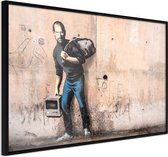 Ingelijste Poster - Banksy: Zoon van een migrant uit Syrië Zwarte lijst