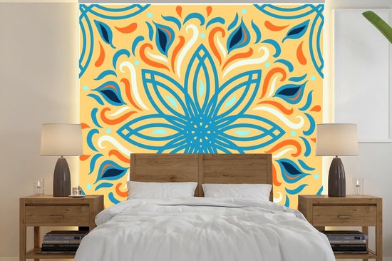 Motif carré sur fond jaune avec une fleur bleue et décorations 260x260 cm