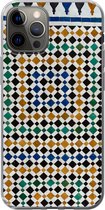 Geschikt voor iPhone 12 Pro hoesje - Een Marrokkaanse mozaïek wat op een soort van doolhof lijkt - Siliconen Telefoonhoesje