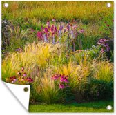 Tuinposters Siergras met gekleurde bloemen - 50x50 cm - Tuindoek - Buitenposter