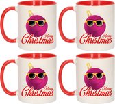 Set van 4x stuks cadeau kerstmokken rood Merry Christmas roze smiley kerstbal - 300 ml - keramiek - koffiemokken - kerstcadeau