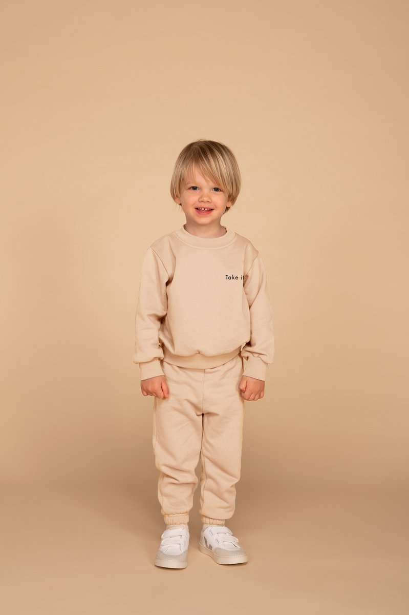 &C x REVIVE joggingset KIDS Soft Beige, maat 7-8Y