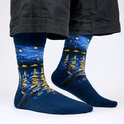 Donkerblauwe sokken met "Sterrennacht" van Van Gogh, gele sterren en bomen.