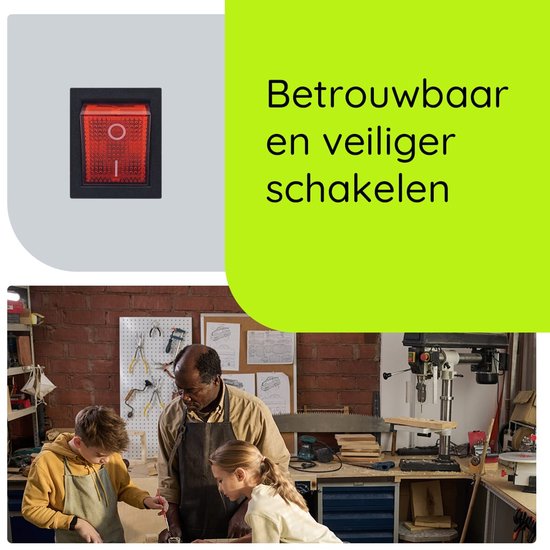 Een rode wipschakelaar in een werkplaatsomgeving met een man en twee kinderen.