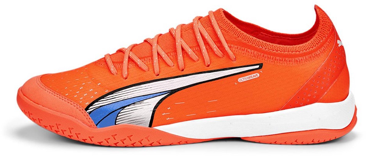 Puma Ultra Ultimate voetbalschoenen in oranje, EU 45, met lichtgewicht Ultraweave bovenmateriaal voor snelheid.