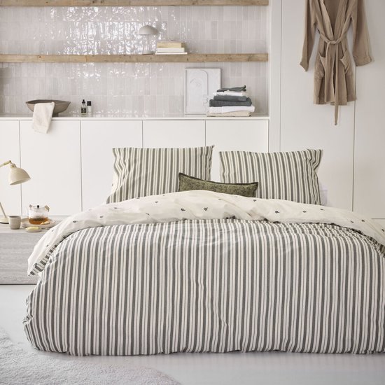 Walra Dekbedovertrek Remade Blossom Lines - 240x220 - 100% katoen - Off White / Groen van Walra — afbeelding 4