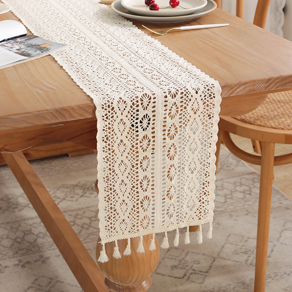 Tafelloper Boho Met Kwasten - Rechthoekig Gehaakt Kant En Mesh - 24x240cm - Voor Eettafel En Woondecoratie