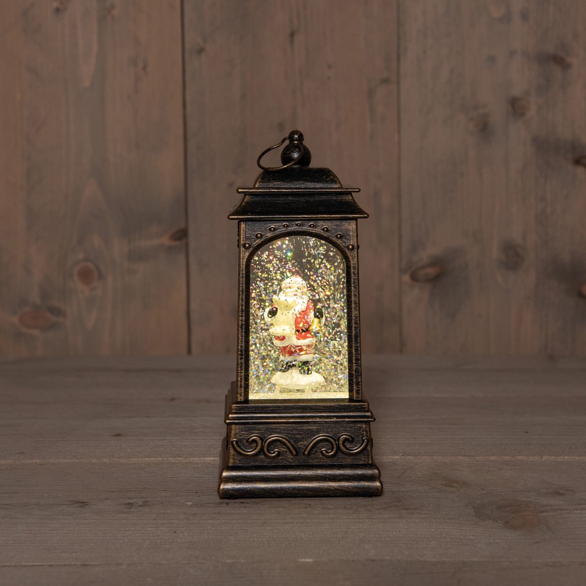 Anna's Collection Sneeuwbol/snowglobe glitter lantaarn - kerstman - 9 x 9 x 20 cm - met LED verlichting - kerstversiering - kerstlantaarn – foto 2
