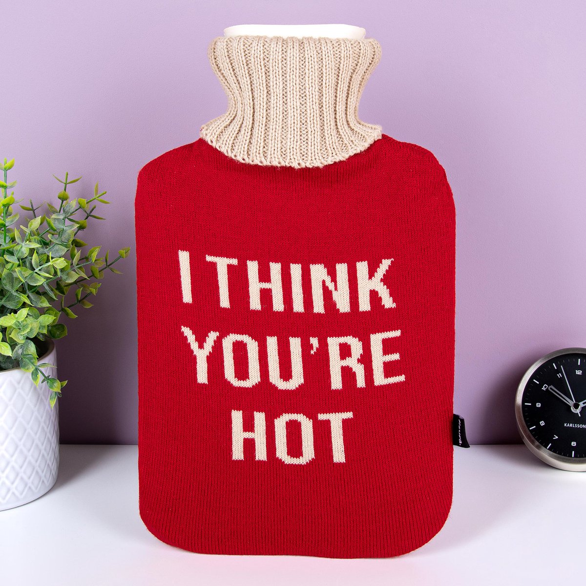 Knitted water bag ''I think you're hot'' van Fisura