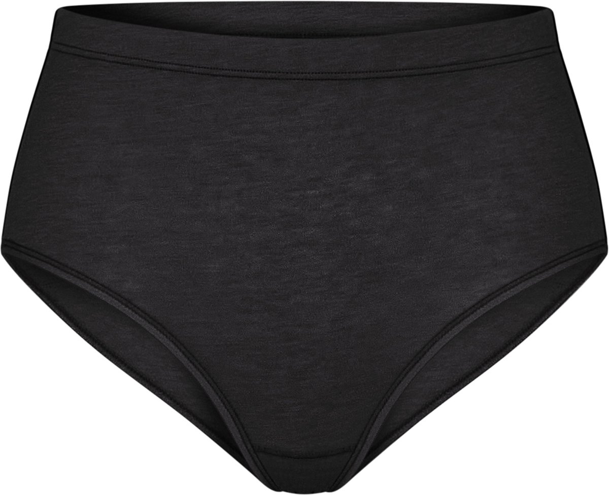 Triumph Maxislip Beauty Layers