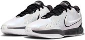 Nike - Lebron XXI - Sportschoenen - Wit/Zwart - Maat 36