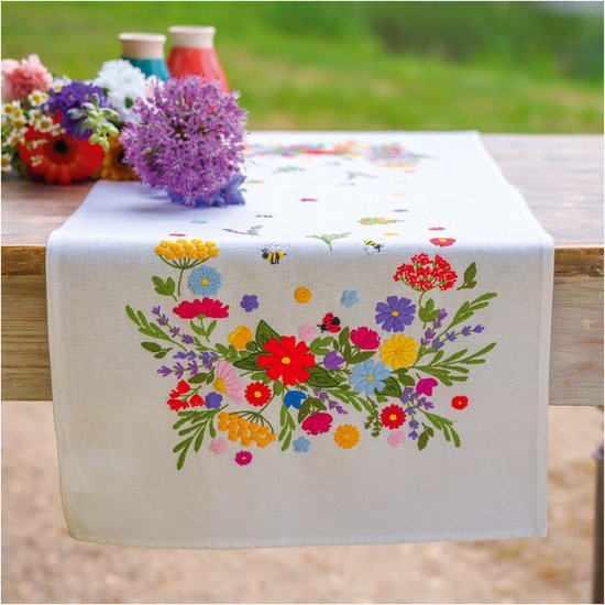 Vervaco - Tafelloper kit - 35 x 95cm - Kleurrijke wereld van bloemen - PN-0216916
