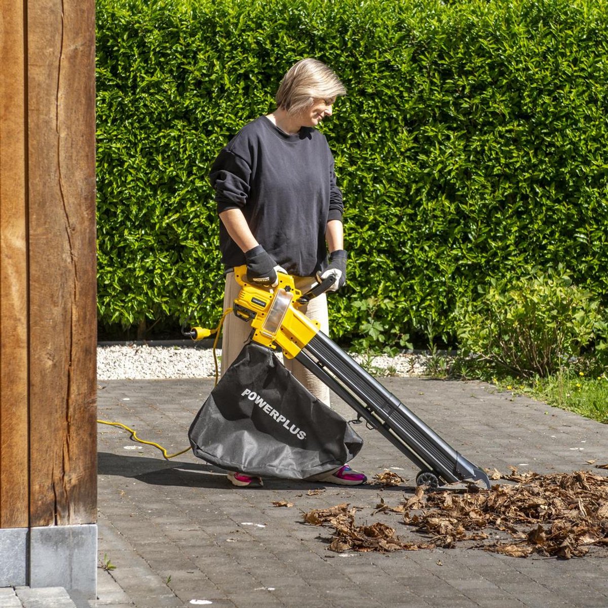 Powerplus Elektrische Bladblazer POWXG4039 - Elektrische Bladblazer en Bladzuiger van 3800 W - Tuingereedschap – foto 5