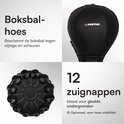 Zwarte bokspaalhoes en een close-up van de 12 zuignappen op de voet.