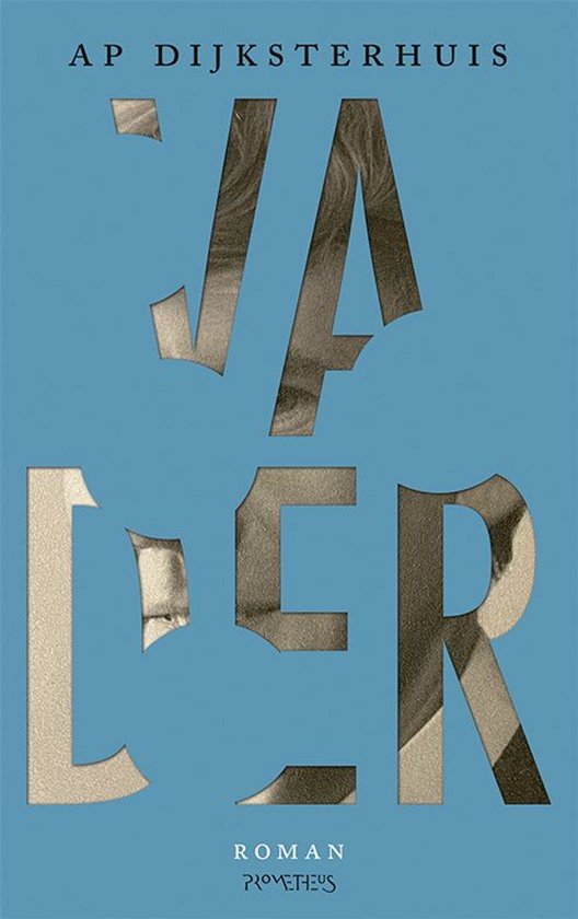 Boek 'Vader' met tekst in grote letters op blauwe achtergrond.