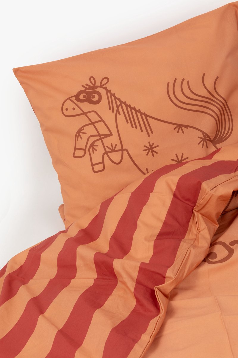 Woody dekbedovertrek - rood-oranje - pony - 252-10-DBO-W/030 - 140x220cm