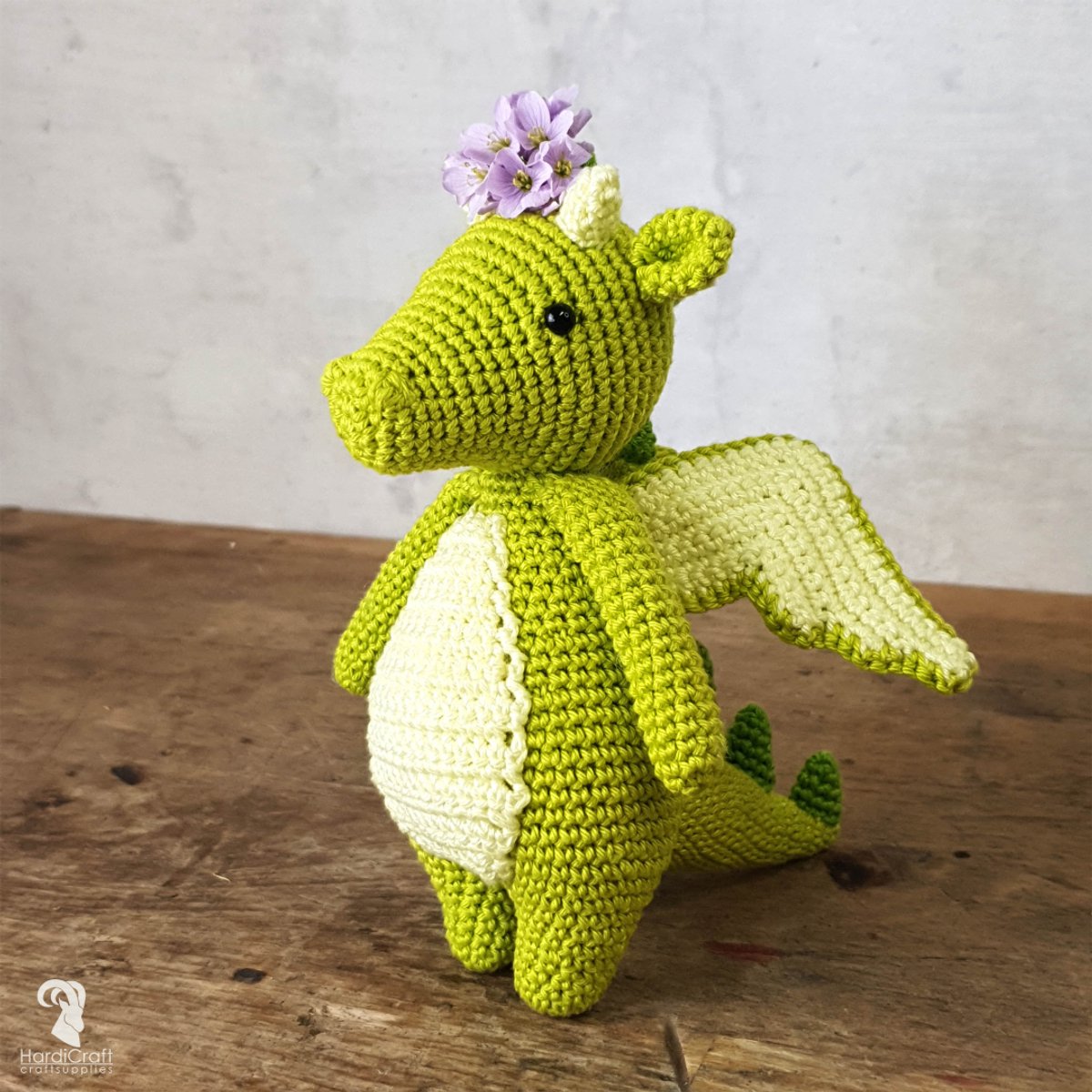 HardiCraft Doris Draak haken - Haakpakket met patroon en garen - 18 cm — afbeelding 2