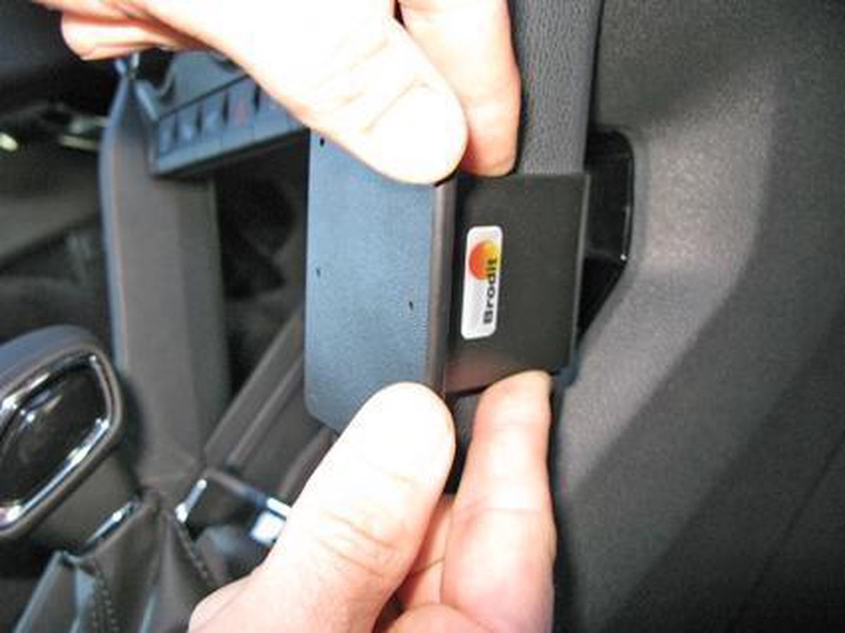 Brodit ProClip houder geschikt voor Skoda Kodiaq 2017 - / Karoq 2018 - Angled mount