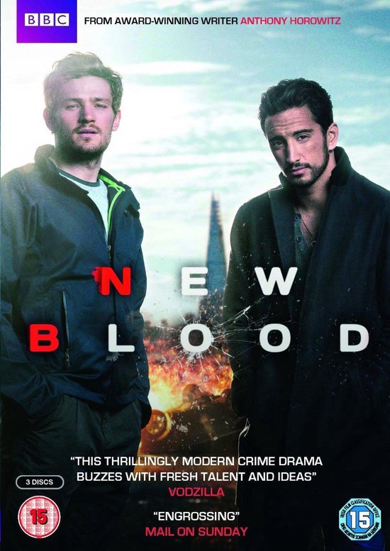 DVD-hoes van de serie 'New Blood' met twee mannen, 'New Blood' in rode en witte letters, en de tekst 'BBC FROM AWARD-WINNING WRITER ANTHONY HOROWITZ'.