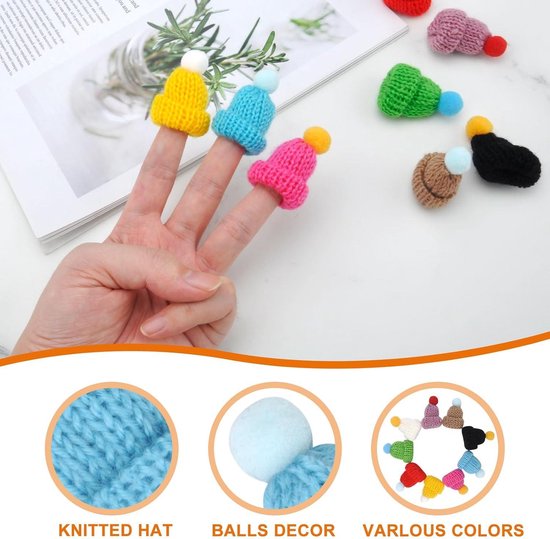EIHI 28 stuks mini hoeden gebreide mutsen miniatuur pluche hoed kleine wijnplatte decoratieve hoed Kerstmis gebreide wijnfles decoratie kleine wollen muts leuke hoed ornamenten kunst doe-het-zelf