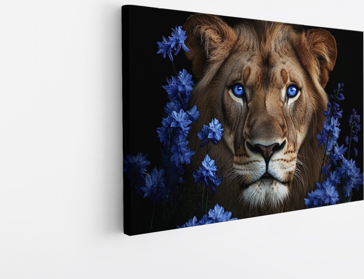 Saammp Canvas Schilderij - Leeuw met blauwe ogen en bloemen - Dieren - Natuur - 30x20 - Foto op canvas - Wanddecoratie - Muurdecoratie Woonkamer - Slaapkamer decoratie - Canvas Print Multicolor