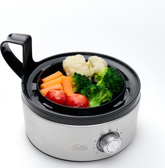 Zilverkleurige Solis eierkoker met gestoomde groenten (broccoli, bloemkool, wortel, tomaat), met draaiknop.