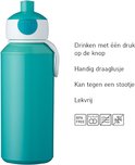 Bouteille Mepal turquoise avec bouchon blanc. Caractéristiques : boire en appuyant sur un bouton, dragonne pratique, résistant aux chocs, anti-fuite. Sans BPA.
