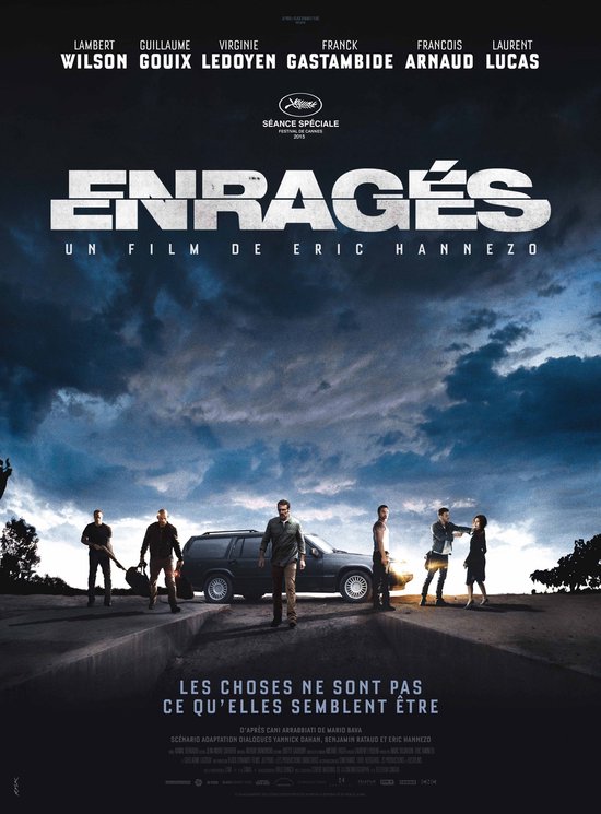 Filmposter 'Enragés' met een groep mensen bij een auto op een landweg.