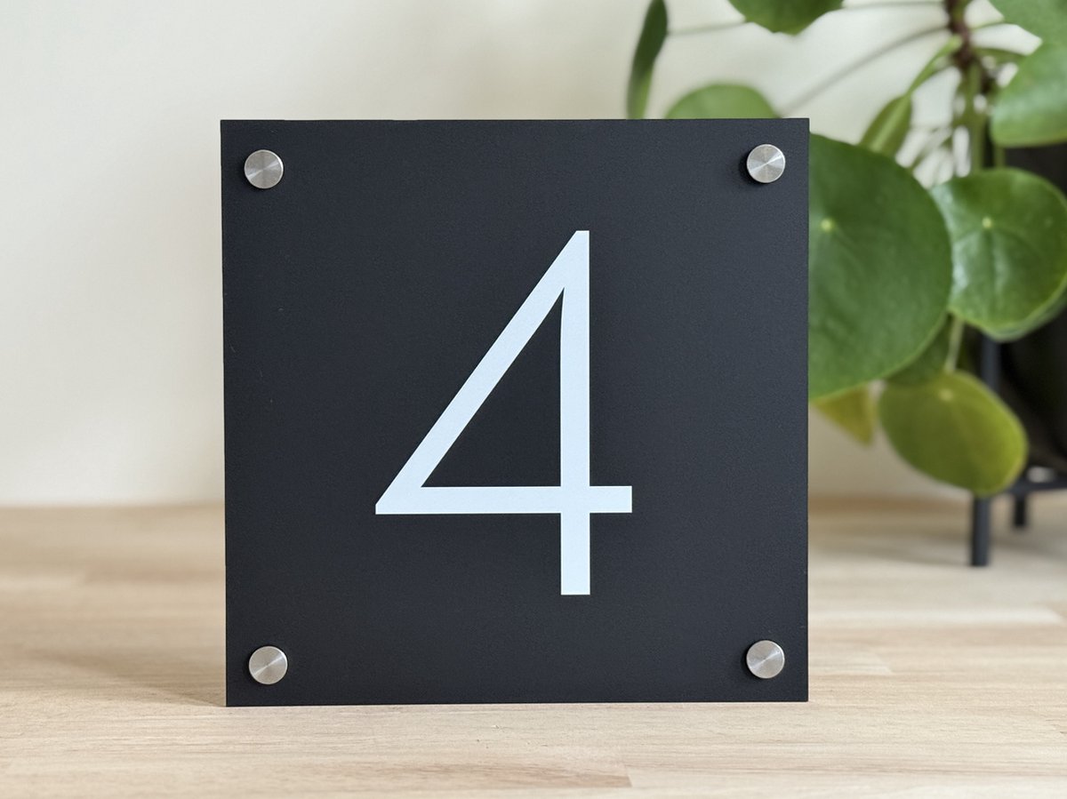 Huisnummerbord / huisnummer strak MAT zwart 20x20cm met rvs afstandhouders