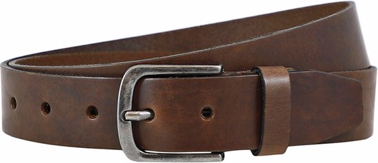 Ceinture en cuir marron pour homme avec boucle argentée, enroulée.
