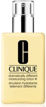 Clinique Dramatically Different Lotion Moisturizing huidtype 1 & 2 - Dagcrème - 200 ml