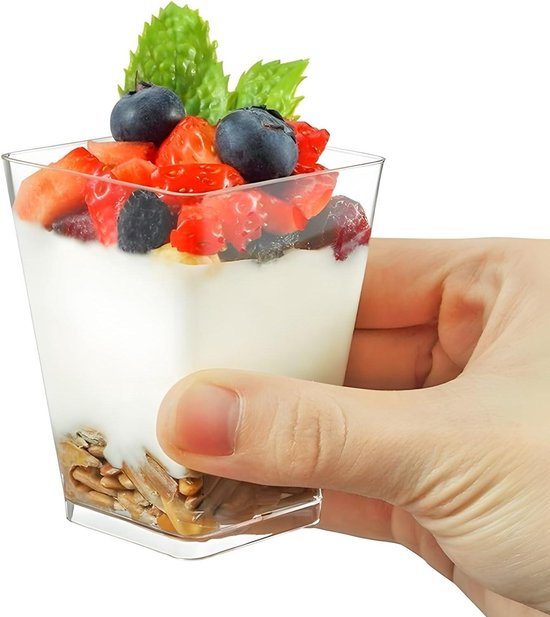 MATANA 48 Hard Plastic Dessertbekers (Transparant, 240ml), Dessertkommen voor Desserts, Voorgerechten, Tiramisus, Fruitsalade, Buffetten - Stevig en Herbruikbaar