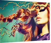 Vrouw met tak in haar - Foto op Plexiglas - 90 x 60 cm