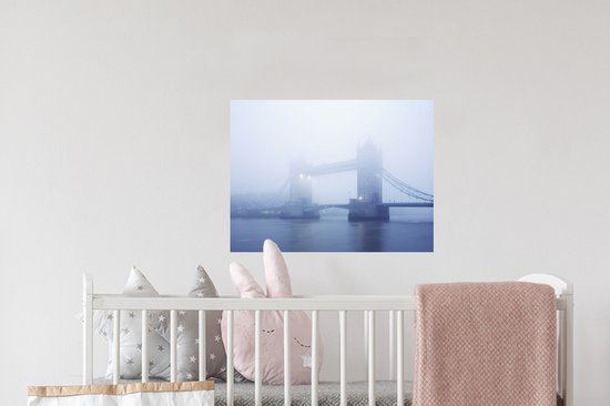 Muurstickers - Sticker Folie - Door mist verhulde Tower Bridge in London - 40x30 cm - Plakfolie - Muurstickers Kinderkamer - Zelfklevend Behang - Zelfklevend behangpapier - Stickerfolie