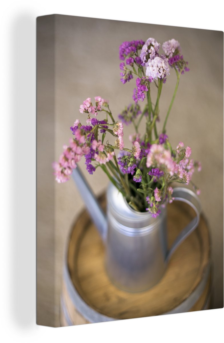 Canvas Schilderij Gieter - Bloemen - Paars - 30x40 cm - Wanddecoratie