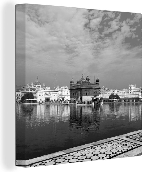 Canvas Schilderij Zwart-wit beeld met water omringde Gouden Tempel in Amritsar - 20x20 cm - Wanddecoratie
