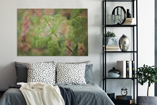 Tableau sur toile Les belles fleurs vertes de l'angélique plant dans la nature - 140x90 cm - Décoration murale