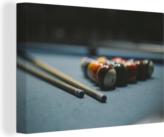 Foto: Canvas schilderij twee keuen liggen naast de biljartballen 120x80 cm wanddecoratie