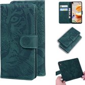 Voor LG K41S / K51S Tiger Embossing Pattern Horizontale Flip lederen tas met houder & kaartsleuven & portemonnee (groen)