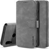Voor Huawei P Smart 2019 DG.MING Retro Oil Side Horizontal Flip Case met houder & kaartsleuven & portemonnee (grijs)