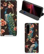 Stand Case Sony Xperia 1 III Phone Case Paon avec des Fleurs