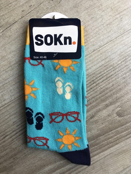 SOKn. trendy sokken "ZON ZEE STRAND" maat 40-46  (Ook leuk om kado te geven !)