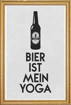 JUNIQE - Poster met houten lijst Bier Ist Mein Yoga -40x60 /Grijs &