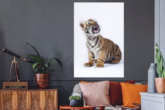 Sticker Muursticker Tigre sur fond blanc - Tigre avec gueule ouverte sur fond blanc - 80x120 cm - film adhésif autocollant - sticker mural repositionnable